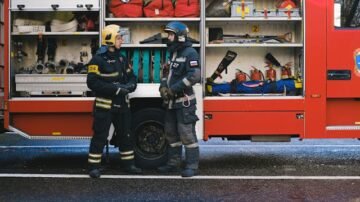 Zarobki w służbach mundurowych – co warto wiedzieć?