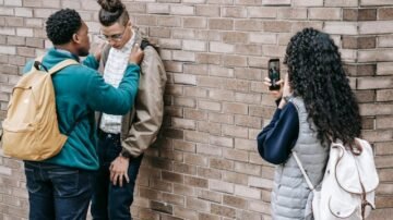 Co to jest mobbing – definicja i przykłady