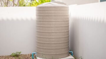 Zbiorniki z tworzyw sztucznych – trwałe rozwiązania na lata