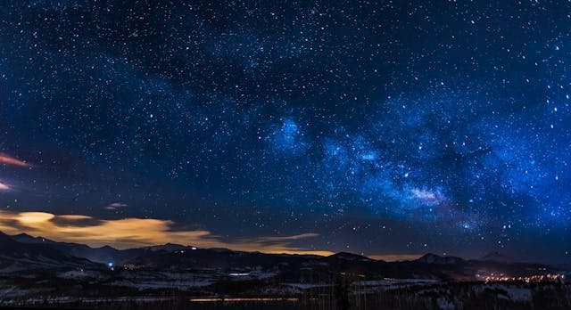 Dodatek za godziny nocne – ile wynosi i kiedy przysługuje?