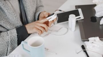 Zwolnienie lekarskie w ciąży – zasady, wynagrodzenie i prawa pracownicy