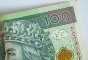 Kwota zmniejszająca podatek – ile wynosi i kto może z niej skorzystać?