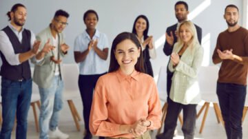 Awans na produkcji – jak przygotować się na wyższe stanowisko?